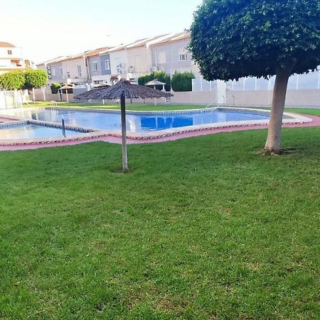 Estudio De Lujo Torrevieja Esterno foto